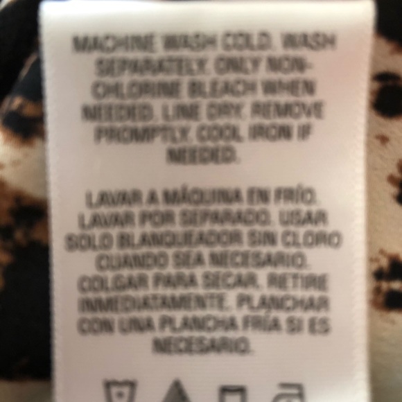 Jaclyn Smith Pretty Top - Picture 6 of 6